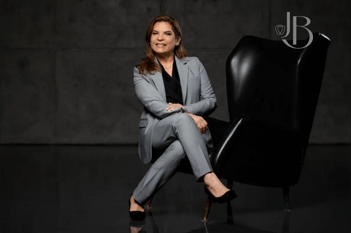 Dra. Janaína Braga, diretora clínica da JB Implantologia