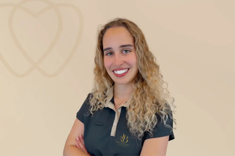 Dra. Gabriela Mello